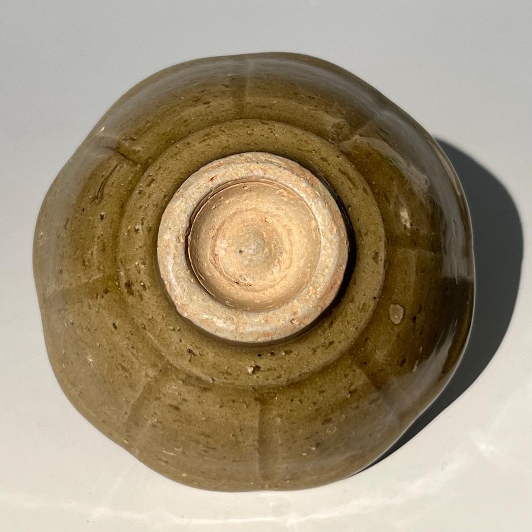 『宋』越州窯 青磁 青釉陽刻花紋盃 中国古玩美術