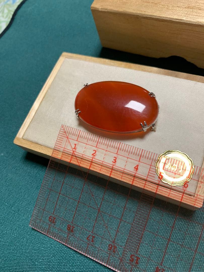 天然石瑪瑙帯留桐箱入