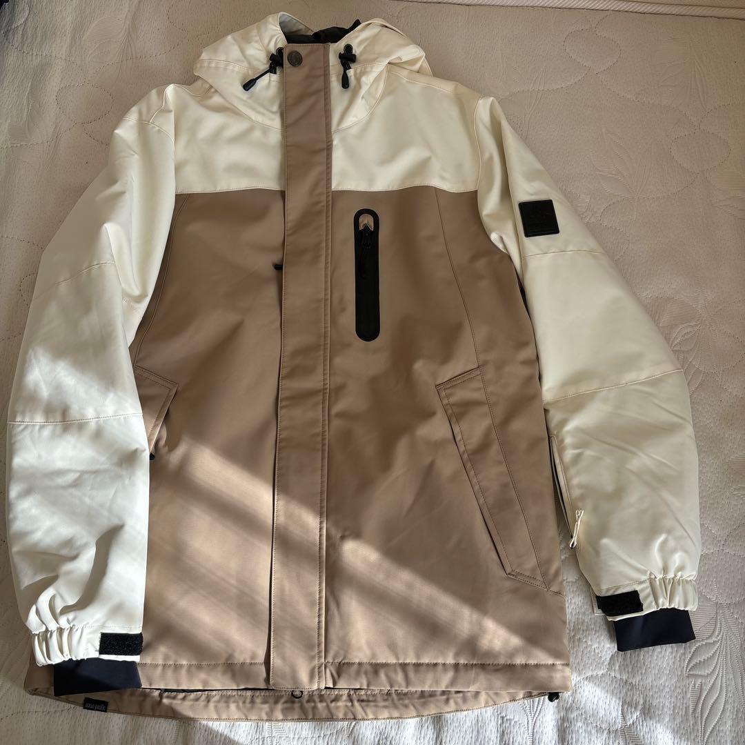 女性用スノーボードウェア ベージュホワイト