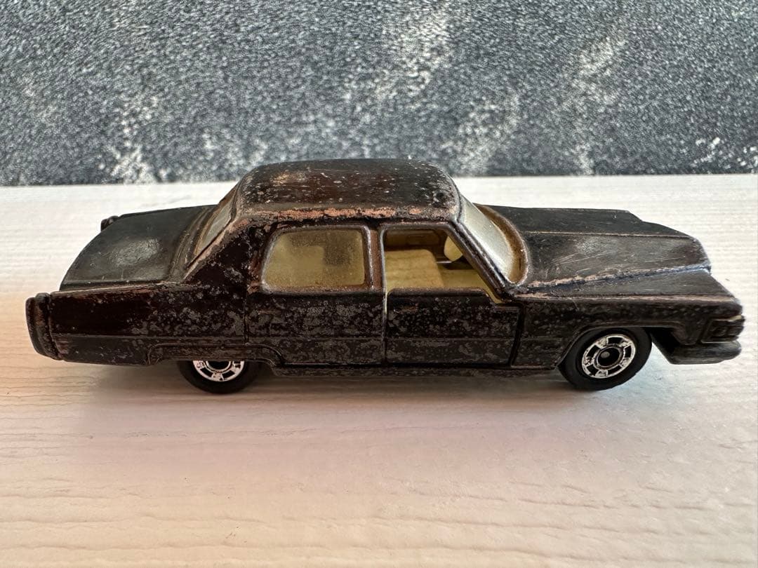 TOMICA トミカ日本製 キャデラック　フリートウッドブローアム