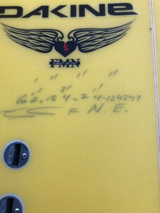 早い者勝ち【超美品】 ☆JS サーフボード☆