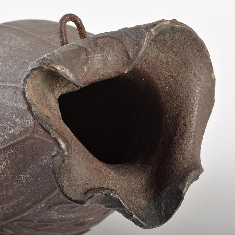 南蛮焼締　蓮葉形　蓮花蛙象嵌　掛け花生　合せ箱付　V　R7084