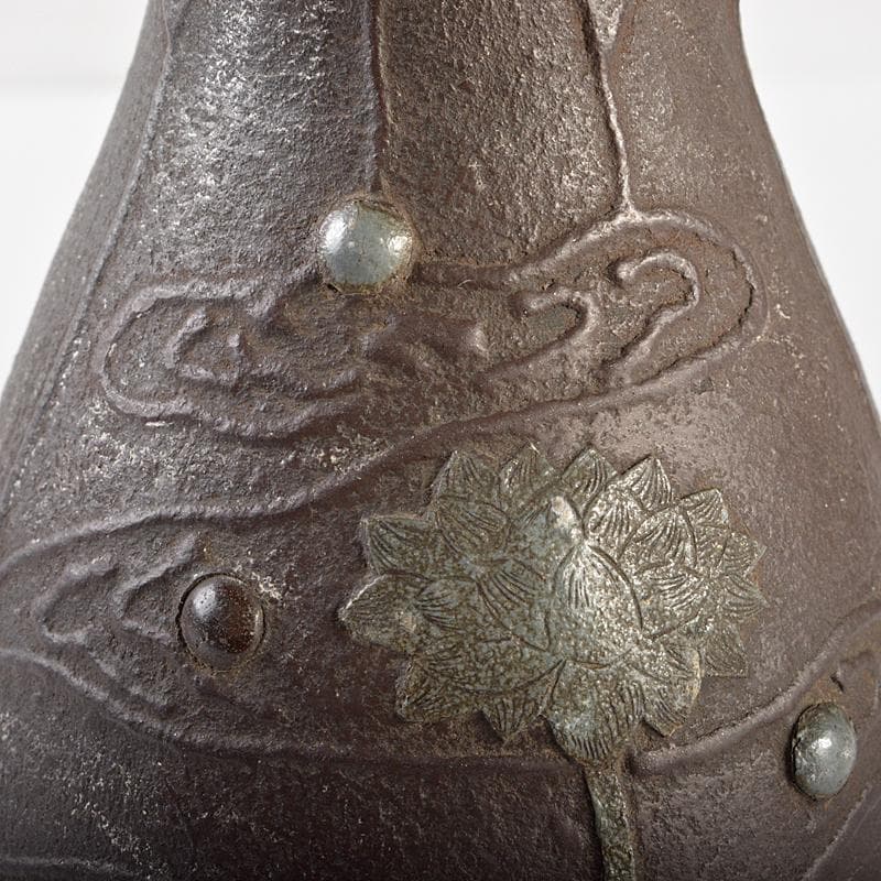 南蛮焼締　蓮葉形　蓮花蛙象嵌　掛け花生　合せ箱付　V　R7084