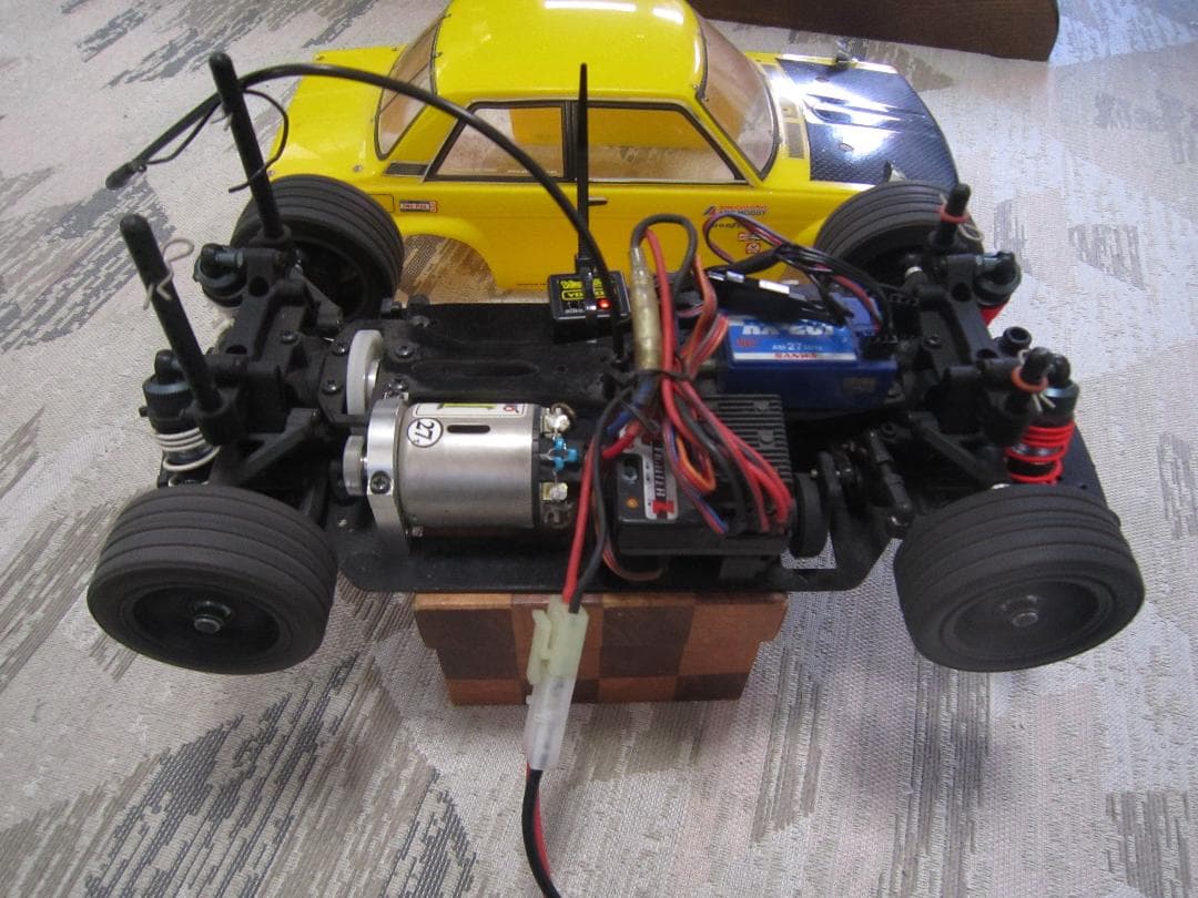 完全動作品 1/10 ジェネティック カスタム ダッツンブル