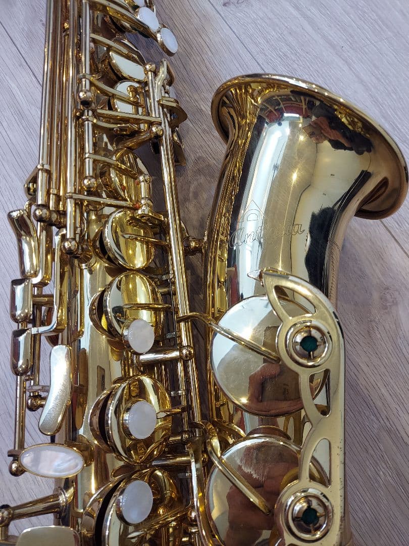 antigua アンティグラ　アルトサックス