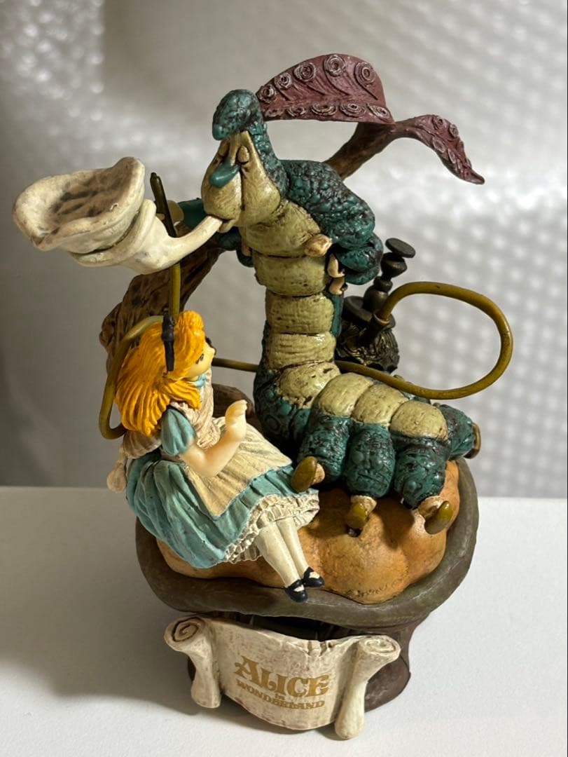 不思議な国のアリス　フィギュア　ディズニー　フォーメーションアーツ　希少
