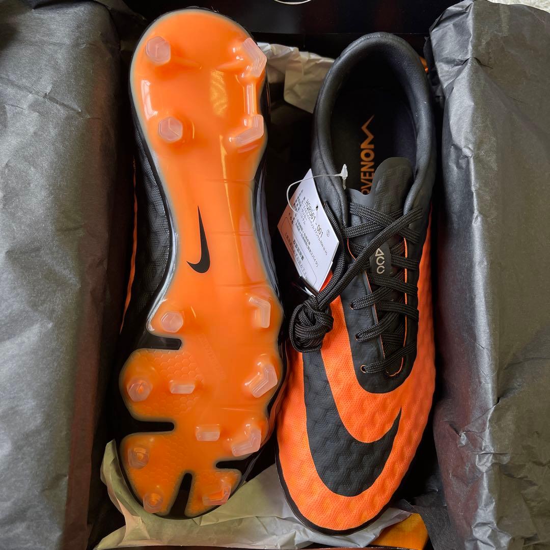 新品未使用、袋箱付き　サッカースパイク　ハイパーヴェノム　ファントムFG 25