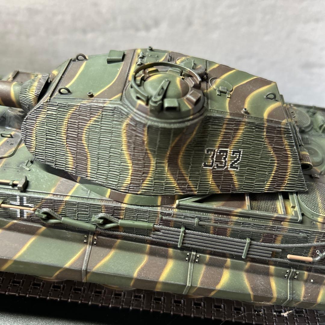 キングタイガー　1/35 新品未使用品 イエローとの2台まとめて