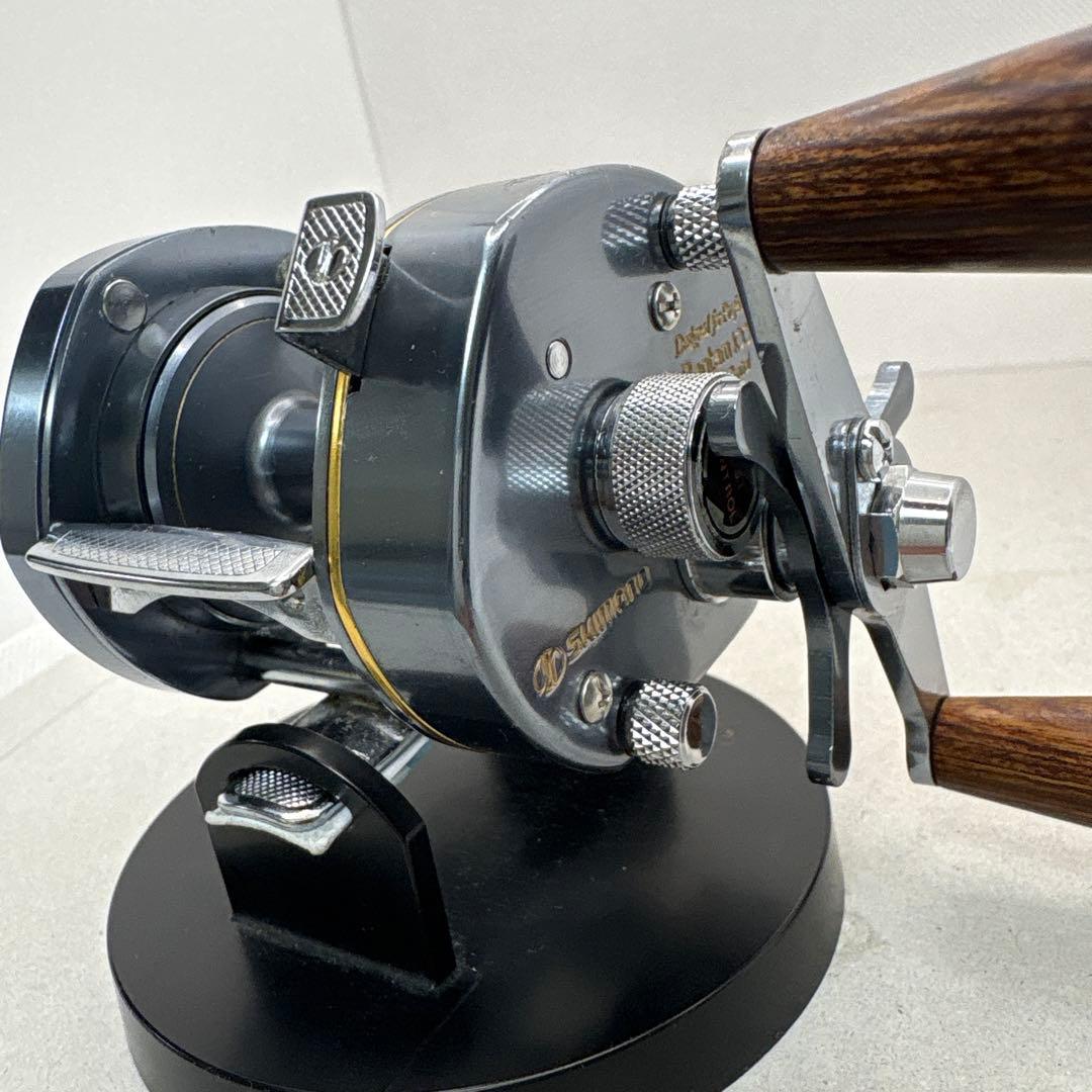 シマノバンタム100ＥＸベイトリール メタルボディ 木製ハンドル