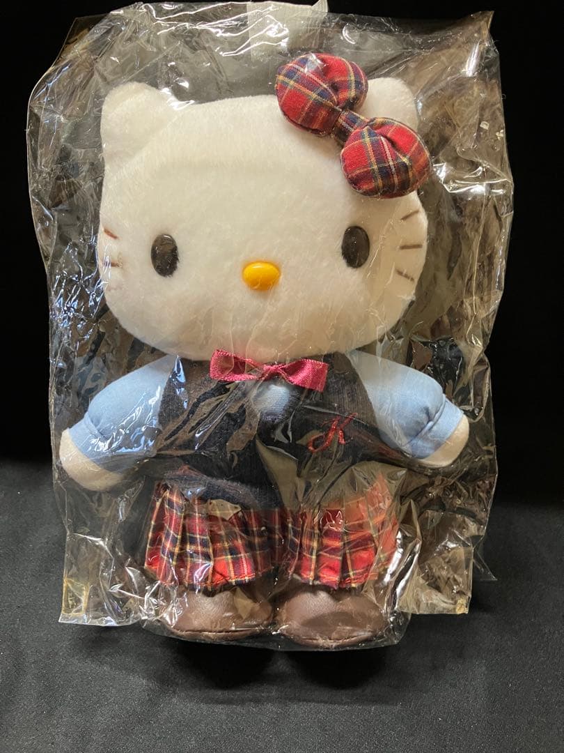 レア　ハローキティ　制服　ぬいぐるみ　B2244
