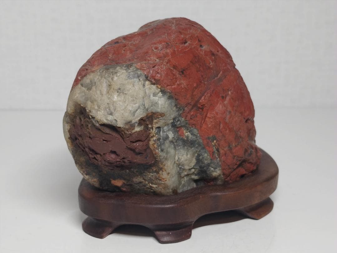 佐渡産 1.1kg 赤玉石 赤石 原石 鑑賞石 自然石 誕生石 鉱物 鉱石 水石