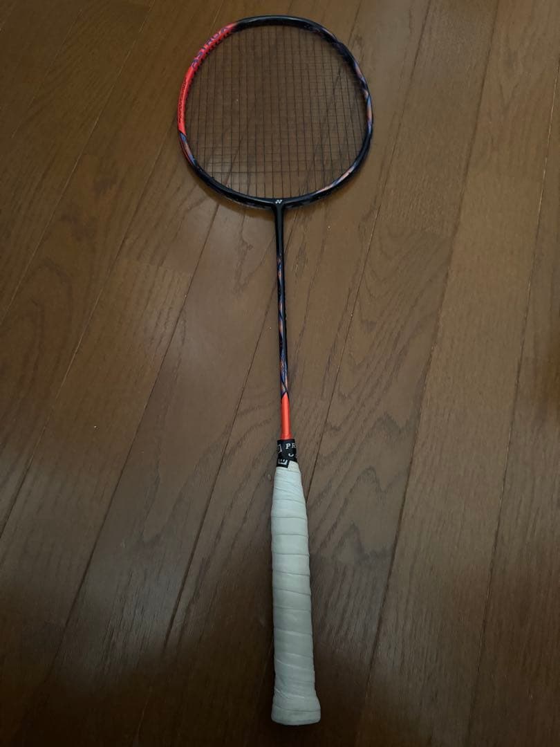 ASTROX 77 PRO バドミントンラケット