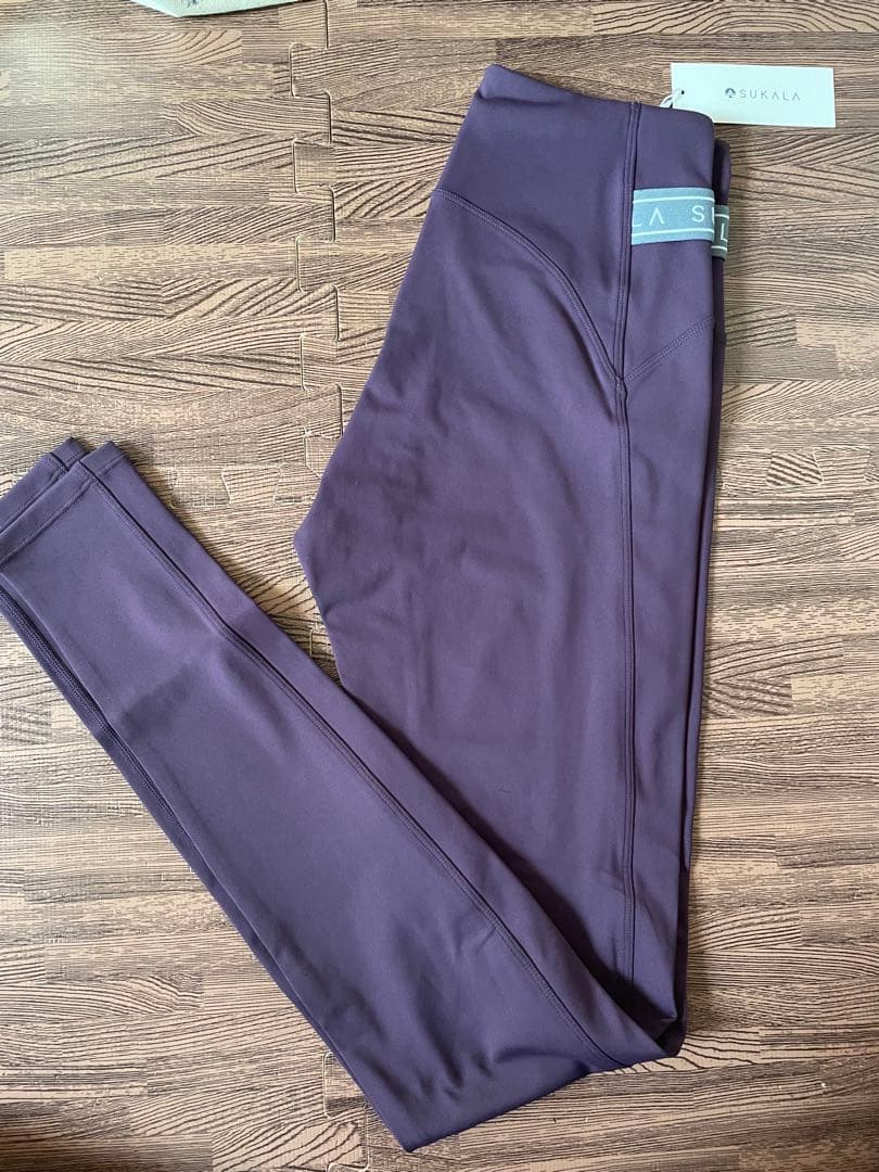 【SUKALA】サイドベルトトレンカレギンス　サイズ　M プラム