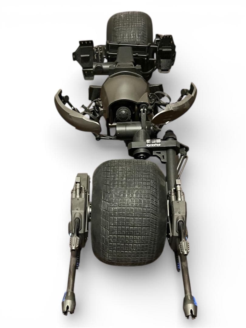 HOTTOYS BATPOD & BATMAN セット