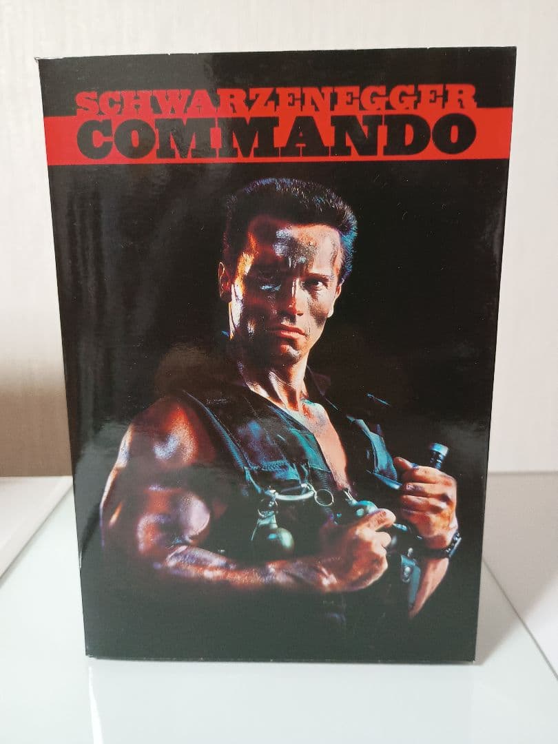 新品①★コマンドー　フィギュア★アーノルドシュワルツェネッガー★残り僅か