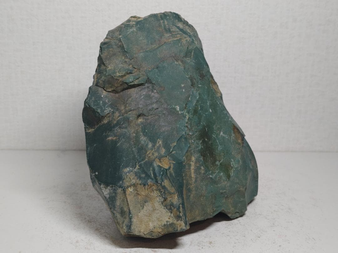 出雲石 4kg 碧玉 青瑪瑙 原石 鑑賞石 自然石 誕生石 鉱物 鉱石 水石