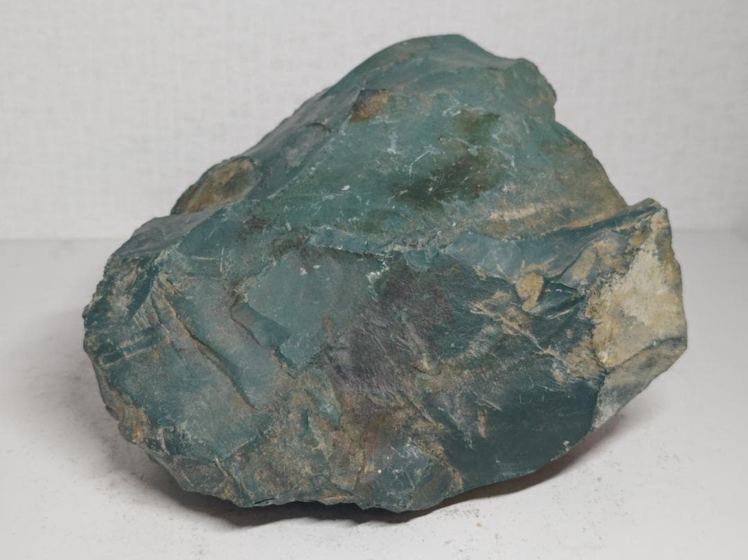 出雲石 4kg 碧玉 青瑪瑙 原石 鑑賞石 自然石 誕生石 鉱物 鉱石 水石