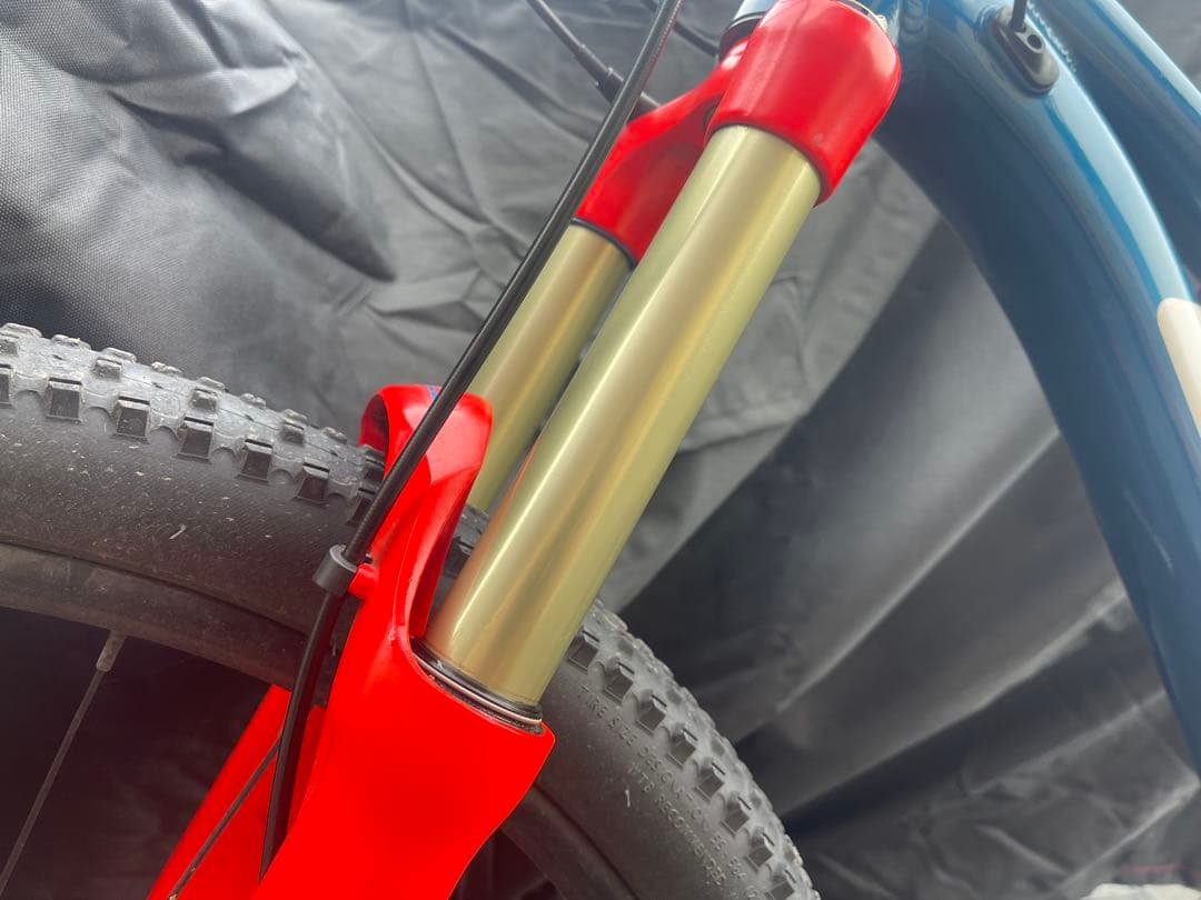 GT AVALANCHE COMP 2022 27.5 MTB エアサス