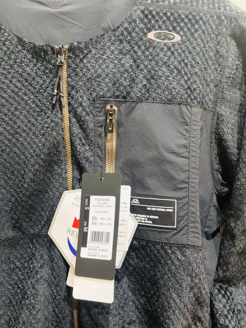 オークリー　アウター　定価18700円