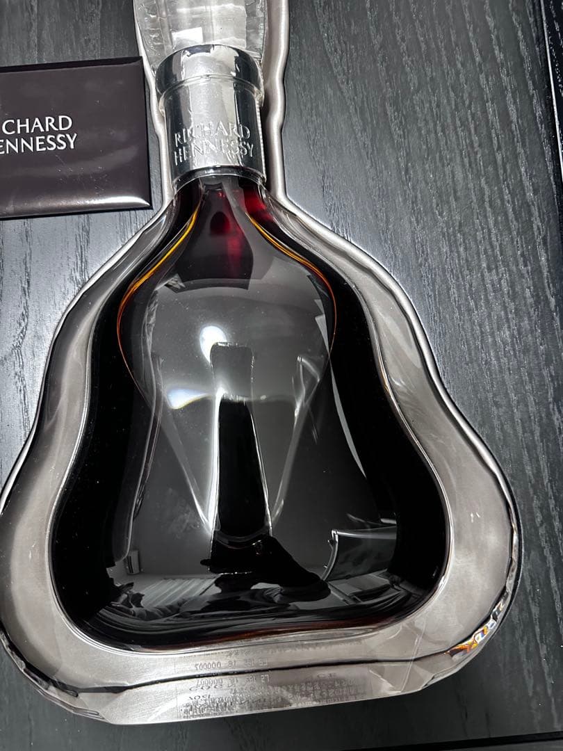 新品　Richard Hennessy