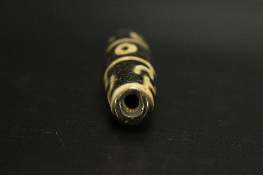 中国美術 天珠石 三眼 飾石(KN71)