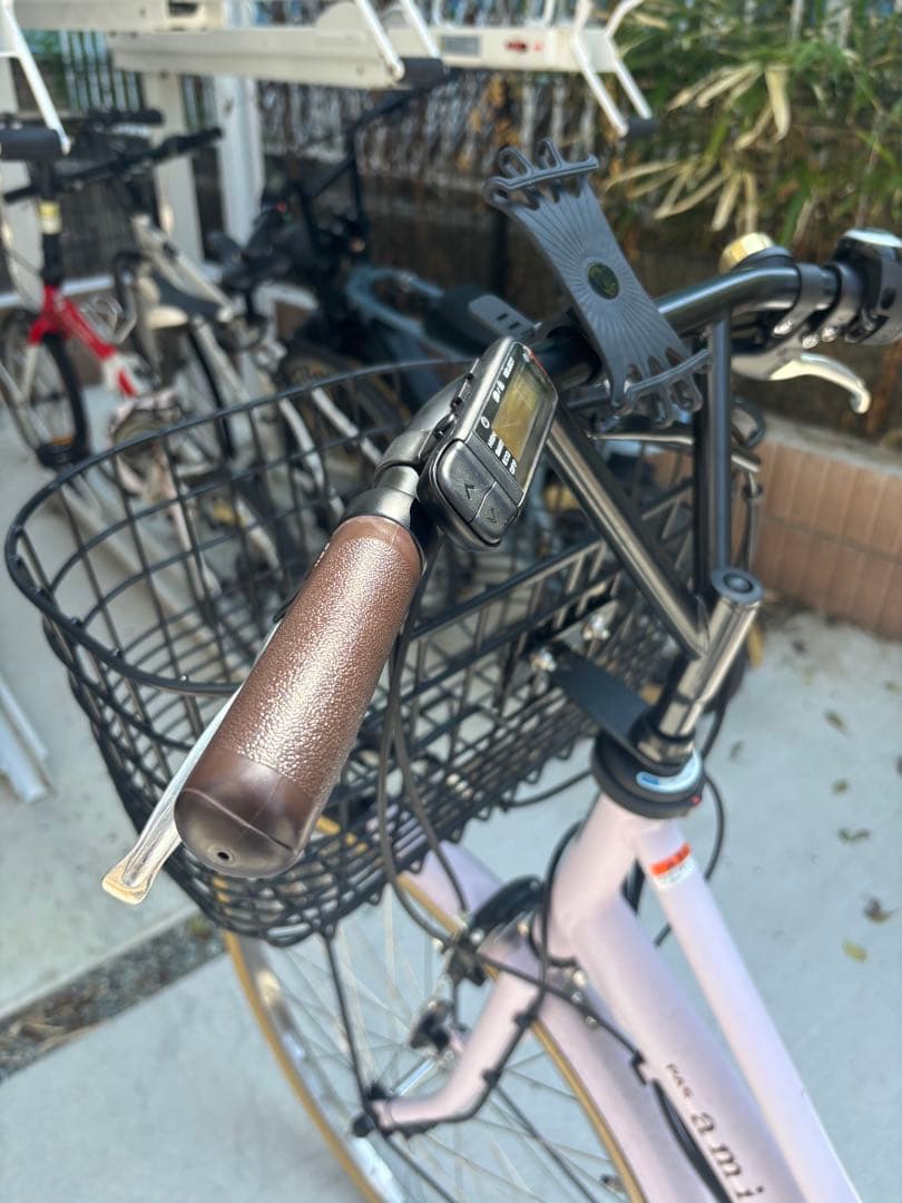 電動アシスト自転車 ピンク バスケット付き