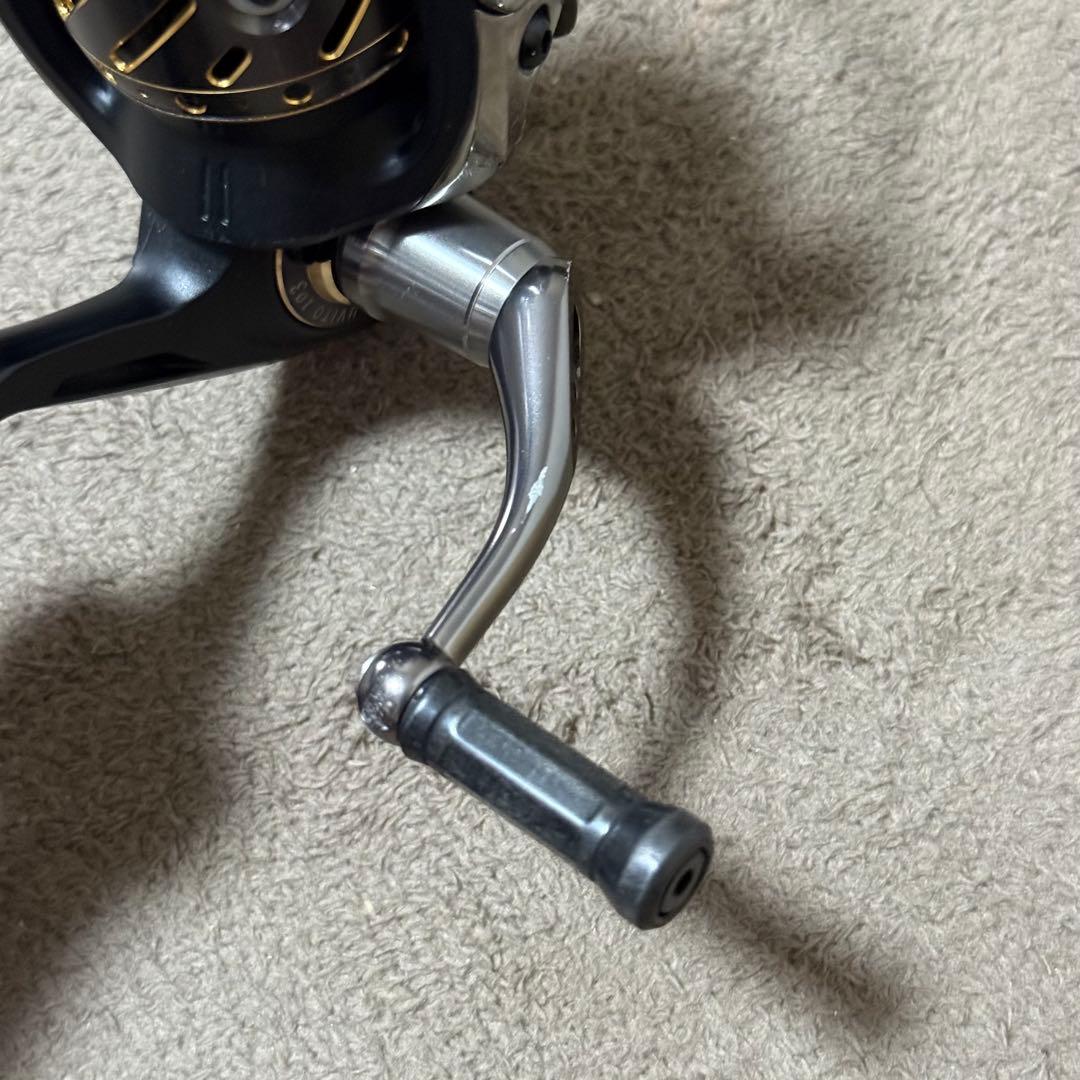 Megabass LUVITO 103 スピニングリール