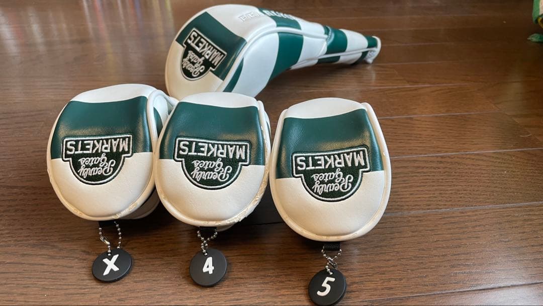 パーリーゲイツ スタンド式キャディバッグ 「MARKETS」ヘッドカバーおまけ付