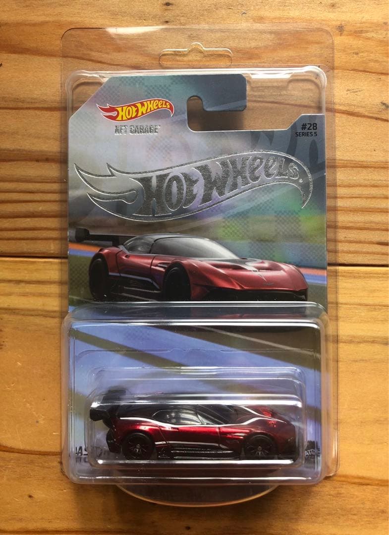 ホットウィール NFTガレージ Aston Martin Vulcan