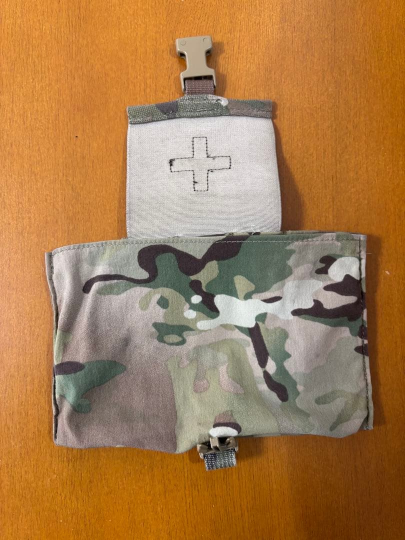 LBT-9022R ストレッチ ブロウアウト メディカルポーチ　マルチカム