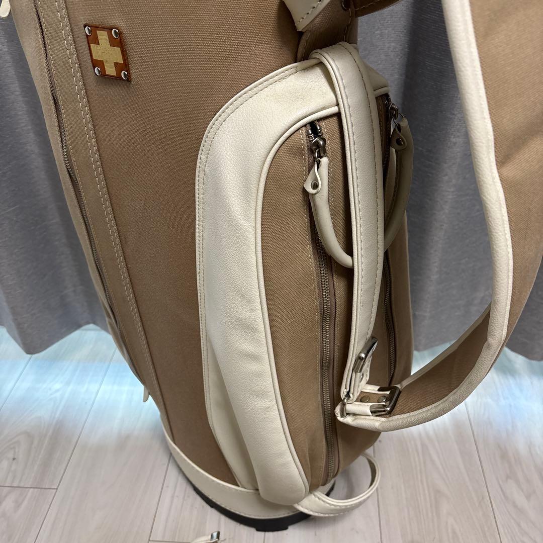 ゴルフバッグ・キャディバッグ ベージュ