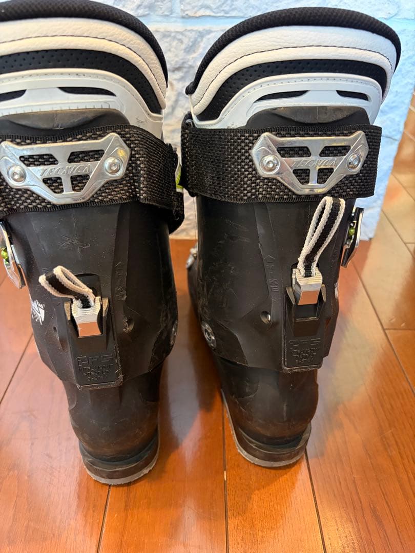 Tecnica Mach1 スキー ブーツ