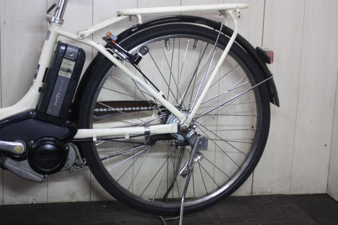 ブリヂストン アシスタDX A4D26 大容量8.9AH 24インチ 3段LED