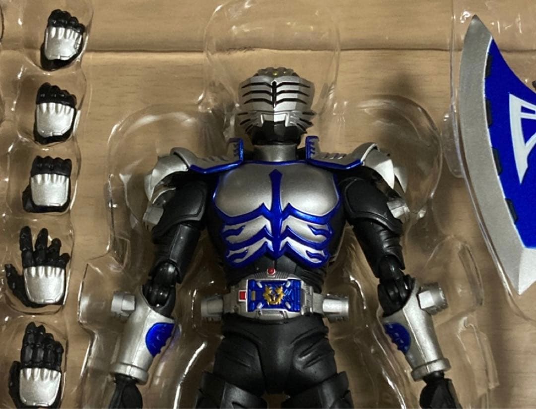 【最終値下げ】S.H.Figuarts 仮面ライダータイガ 仮面ライダー龍騎
