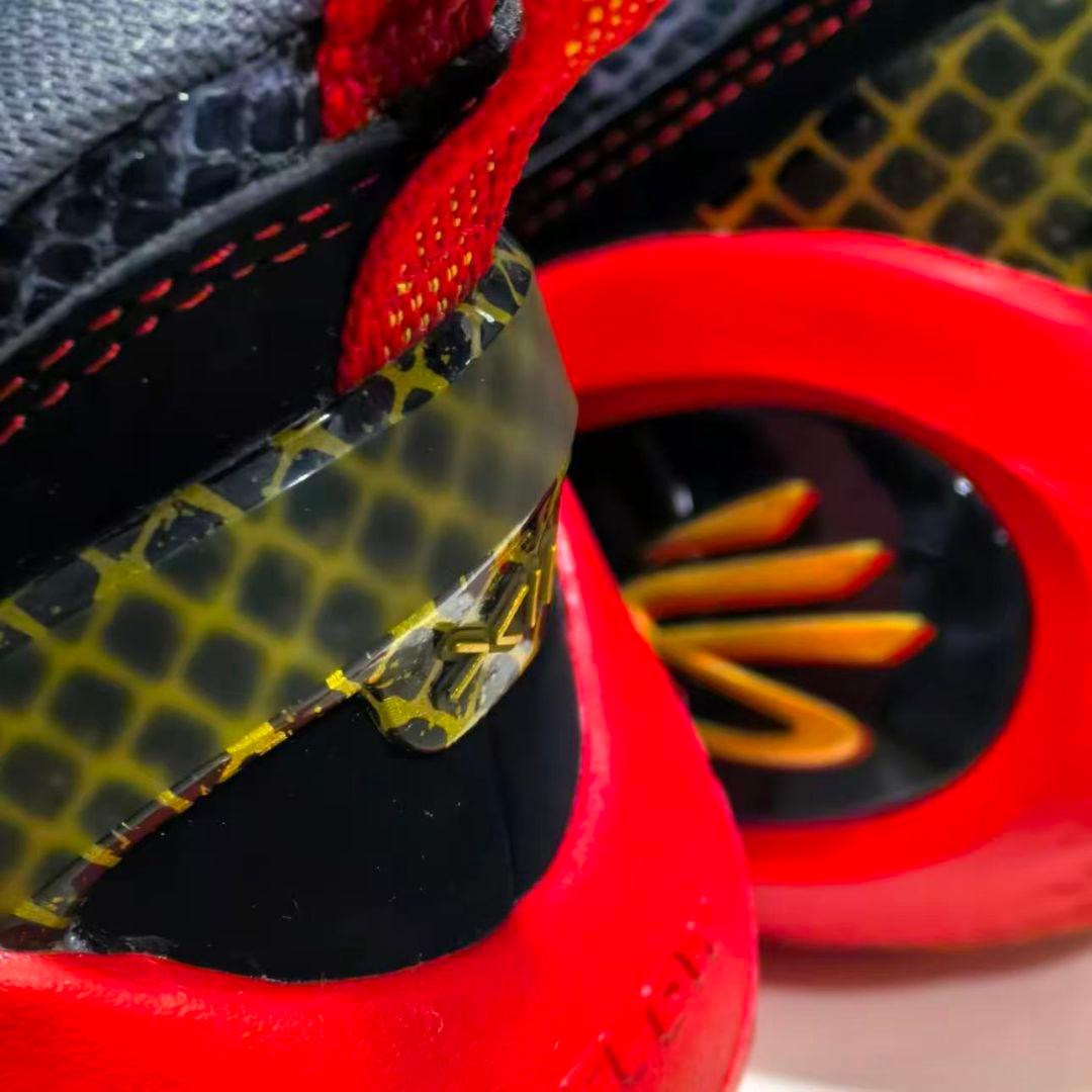 シューズ(男性用) Under Armour Curry 12\"Year of the Snake\"