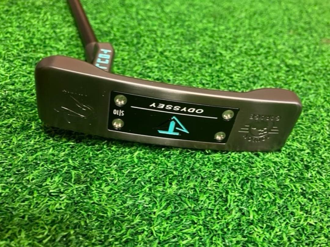 パター　オデッセイ トゥーロンガレージ　ティファニー　ブラックシャフト　プロト