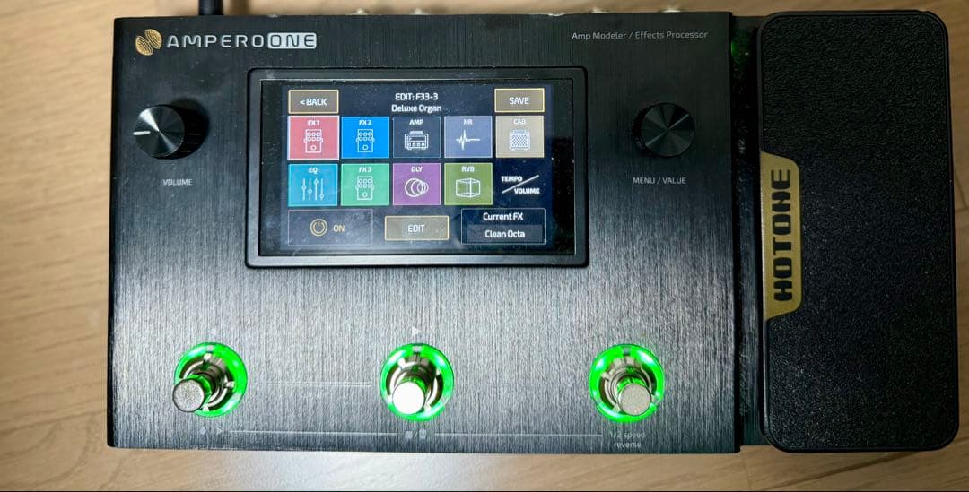 Hotone Ampero One ギターエフェクター