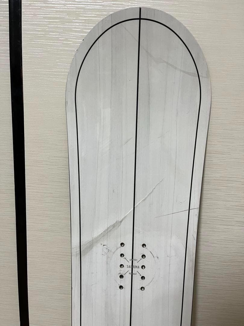 サブリナ　SABRINA 139cm スノボー　スノーボード　グラトリ