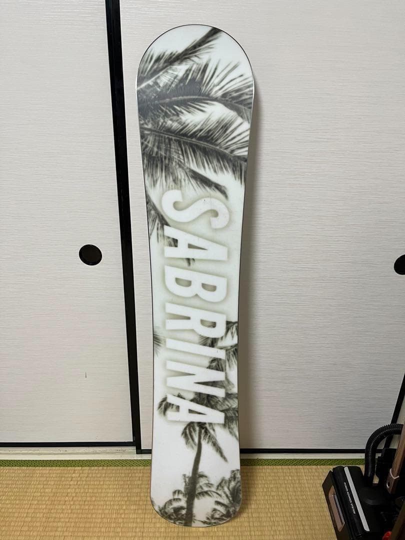 サブリナ　SABRINA 139cm スノボー　スノーボード　グラトリ