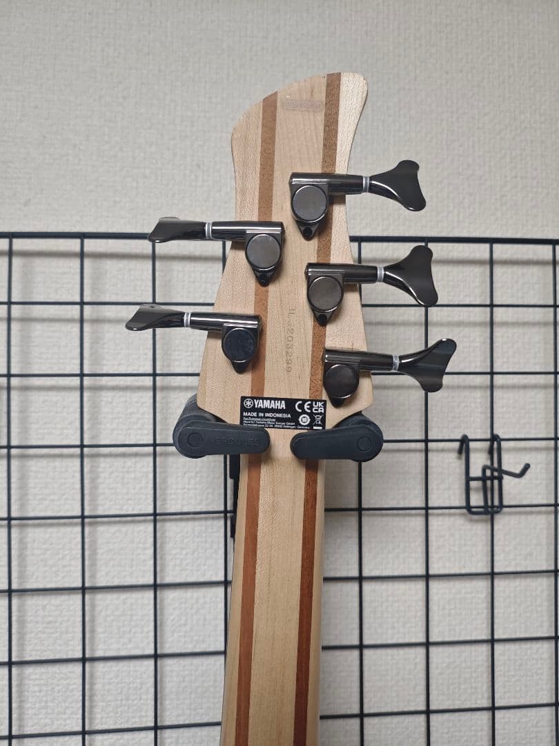 YAMAHA TRBX605 NS 5弦ベース