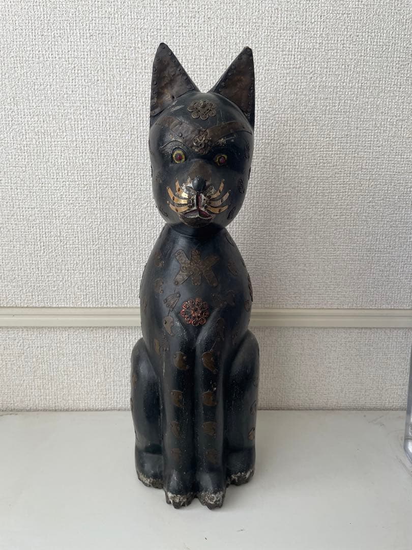 インドネシア　アンティーク猫の置物