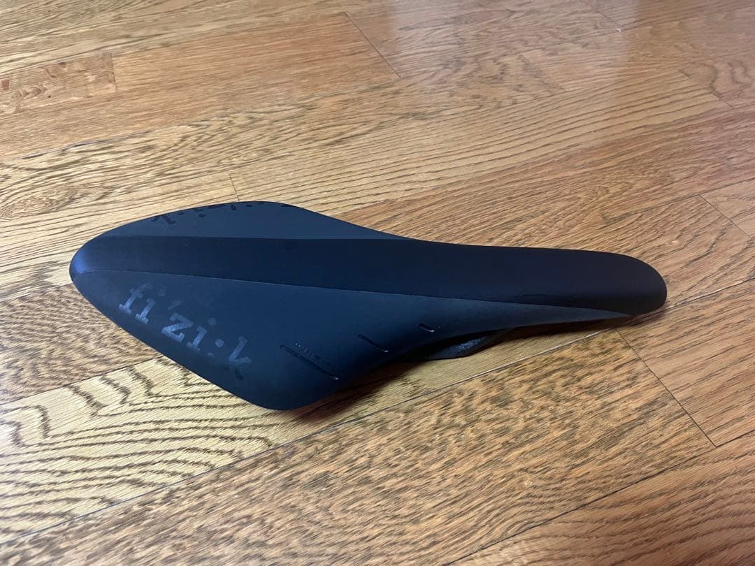 fizik フィジーク ARIONE アリオネ R1 カーボンレール