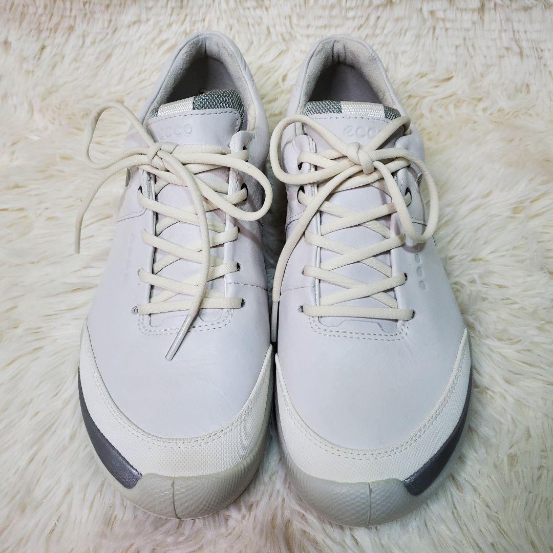 【試着のみ】ecco　ゴルフシューズ　バイオム　スパイクレス　24cm　ホワイト