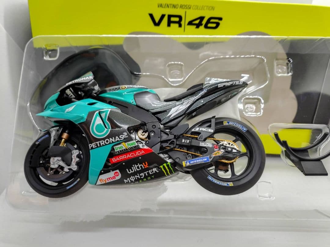 1/12 VR46 バレンティーノ・ロッシ フィギュアとバイクセット