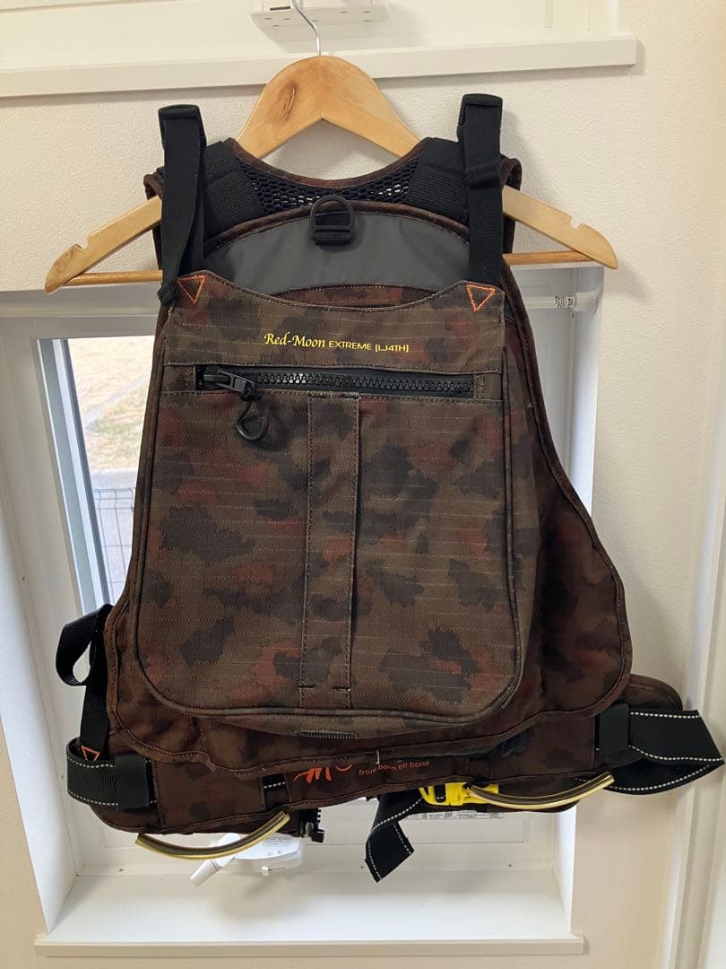 マヅメ　mazume レッドムーン　ライフジャケット　迷彩