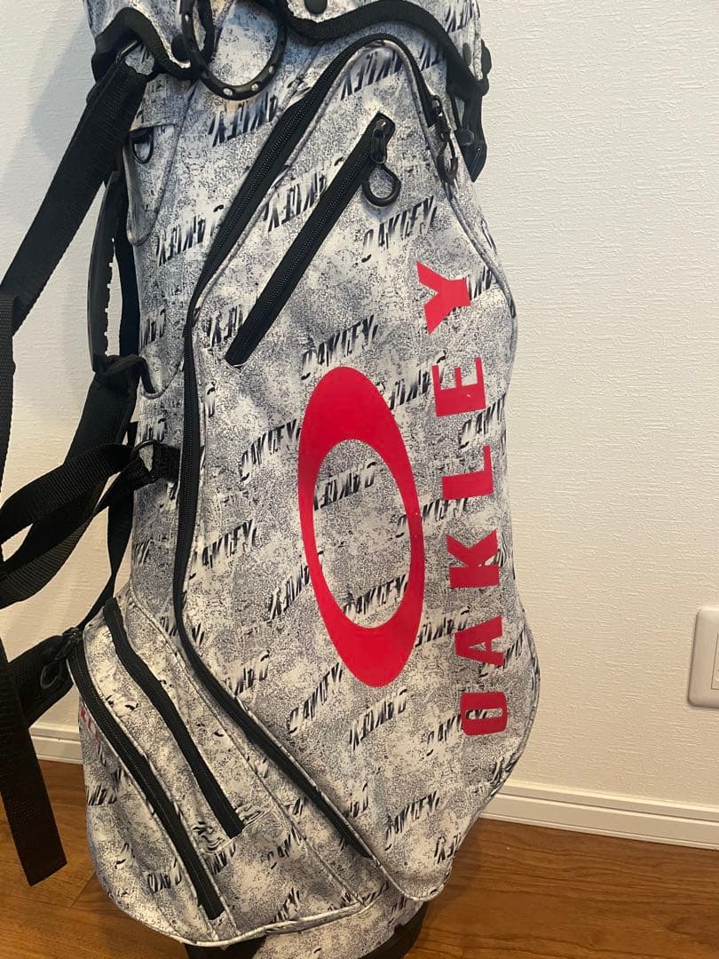 OAKLEY スタンドゴルフバッグ