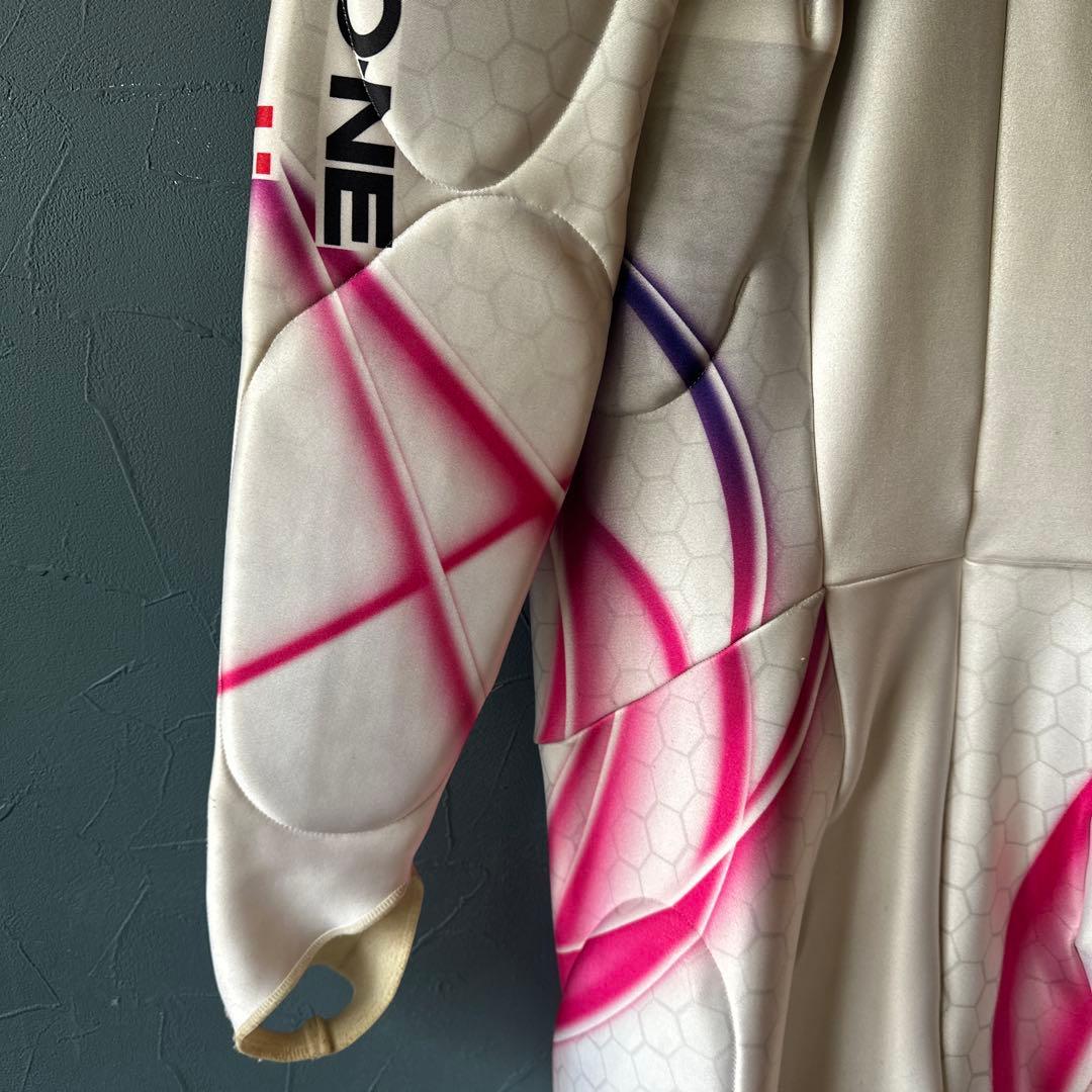 オンヨネスキー全身スーツ ホワイト系