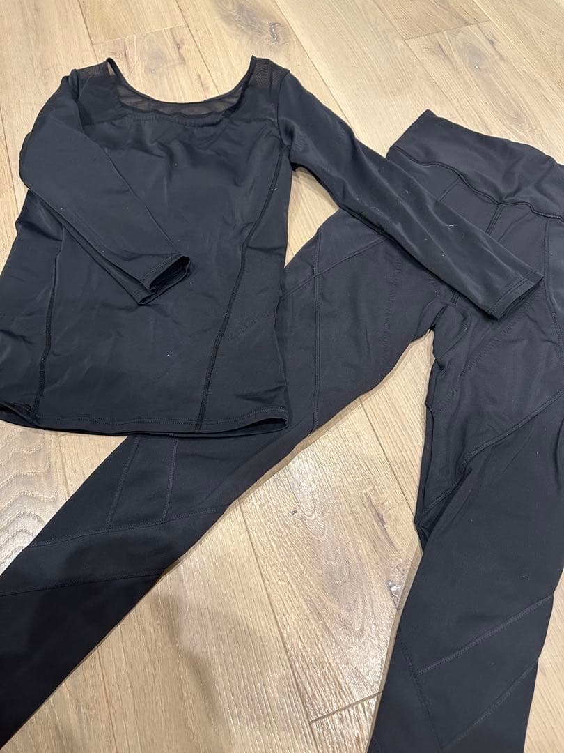 【LAVA】パーフェクトフォームレギンス　トップス　上下セット