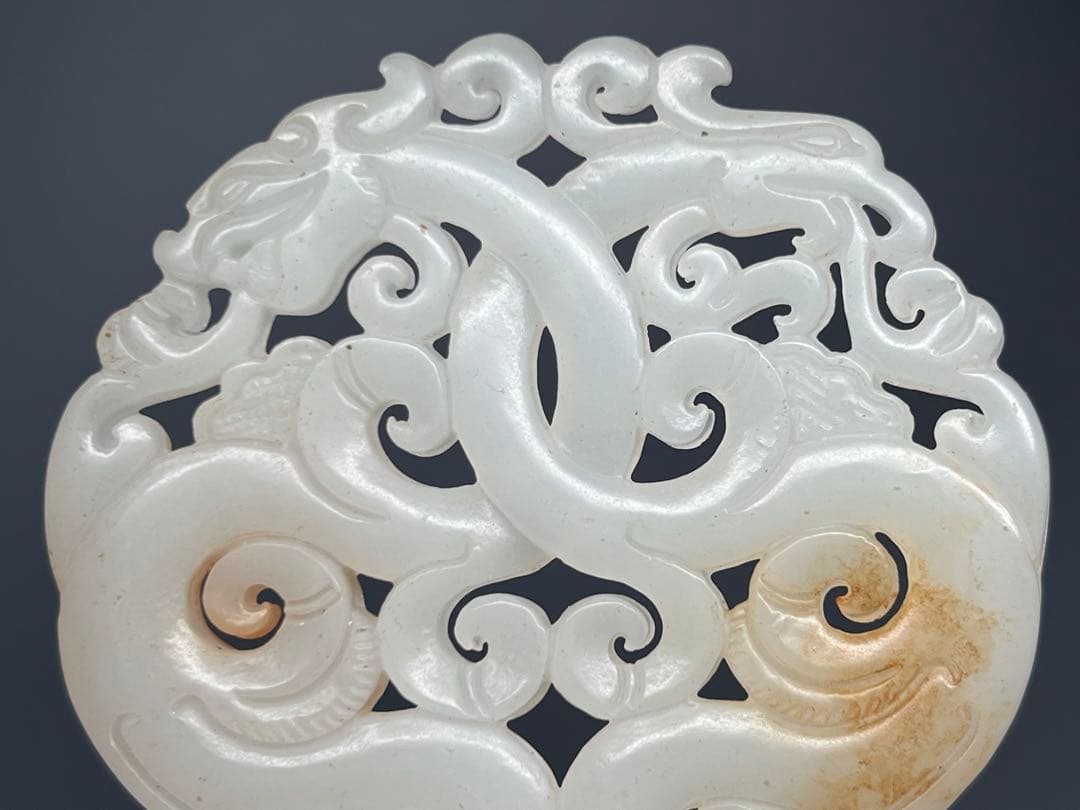 中国美術　和田玉　白玉　骨董品　細工彫刻　　唐物　風水置物　お守り　根付　縁起物