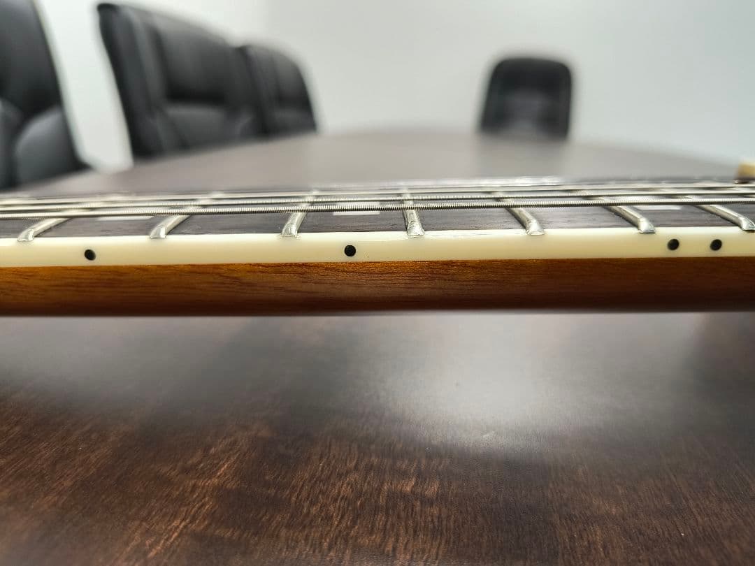 m*6様 サイアー　ラリーカールトン　サンバースト セミホロウボディ